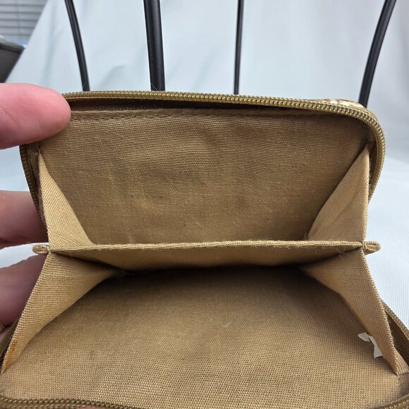 Croc embossed leather zipper coin purse with heart detail - Picture 6 of 11